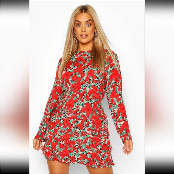 Boohoo Dresses & Skirts - NEW! Boohoo Floral Ruffle Red Dress! Beautiful!